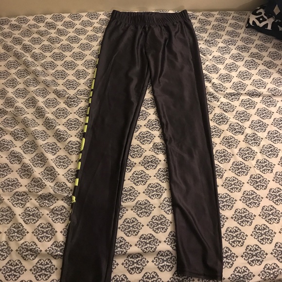 Spandex - Picture 1 of 2